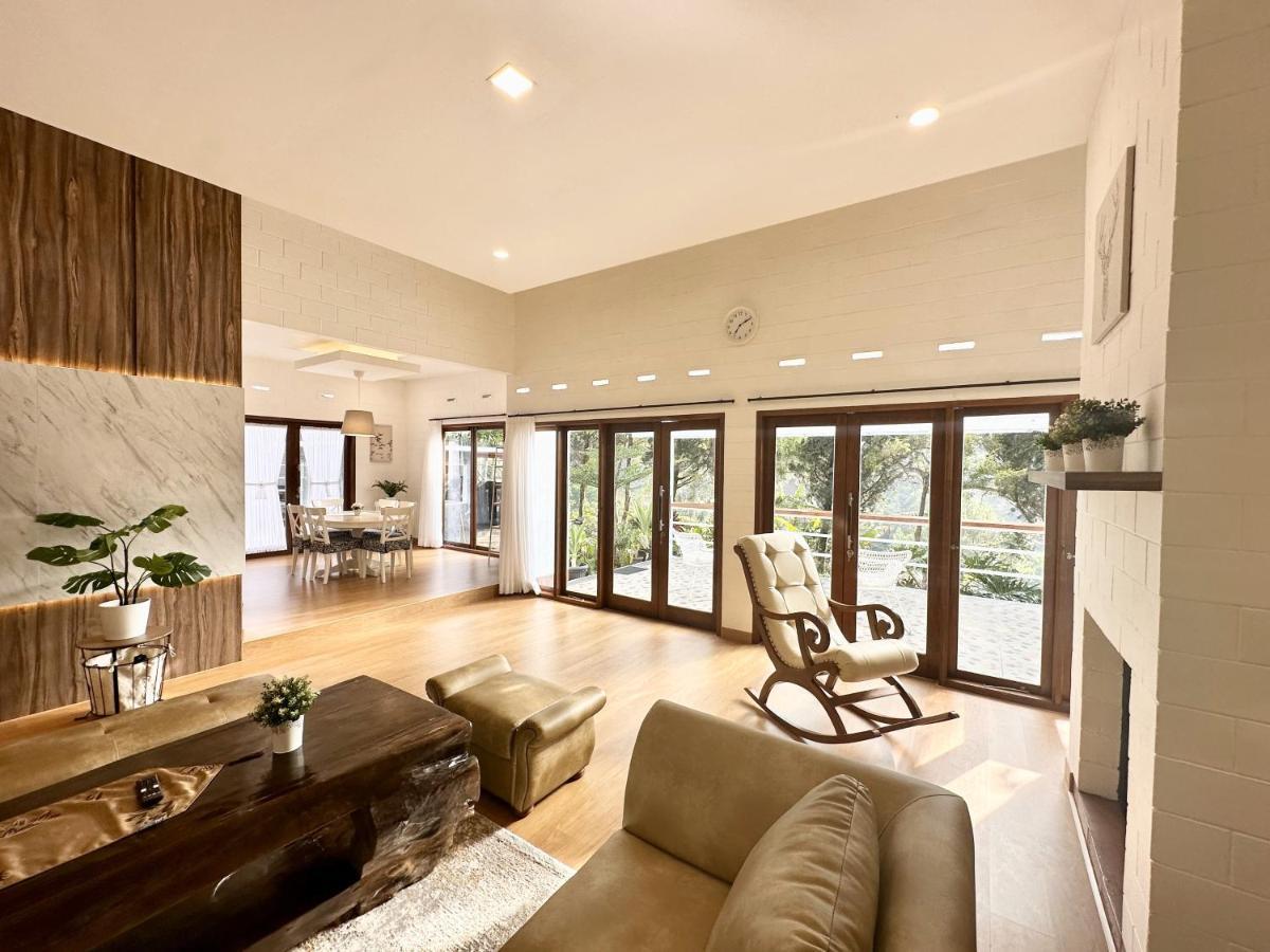 Villa Putih Le Cordon Бандунг Екстериор снимка