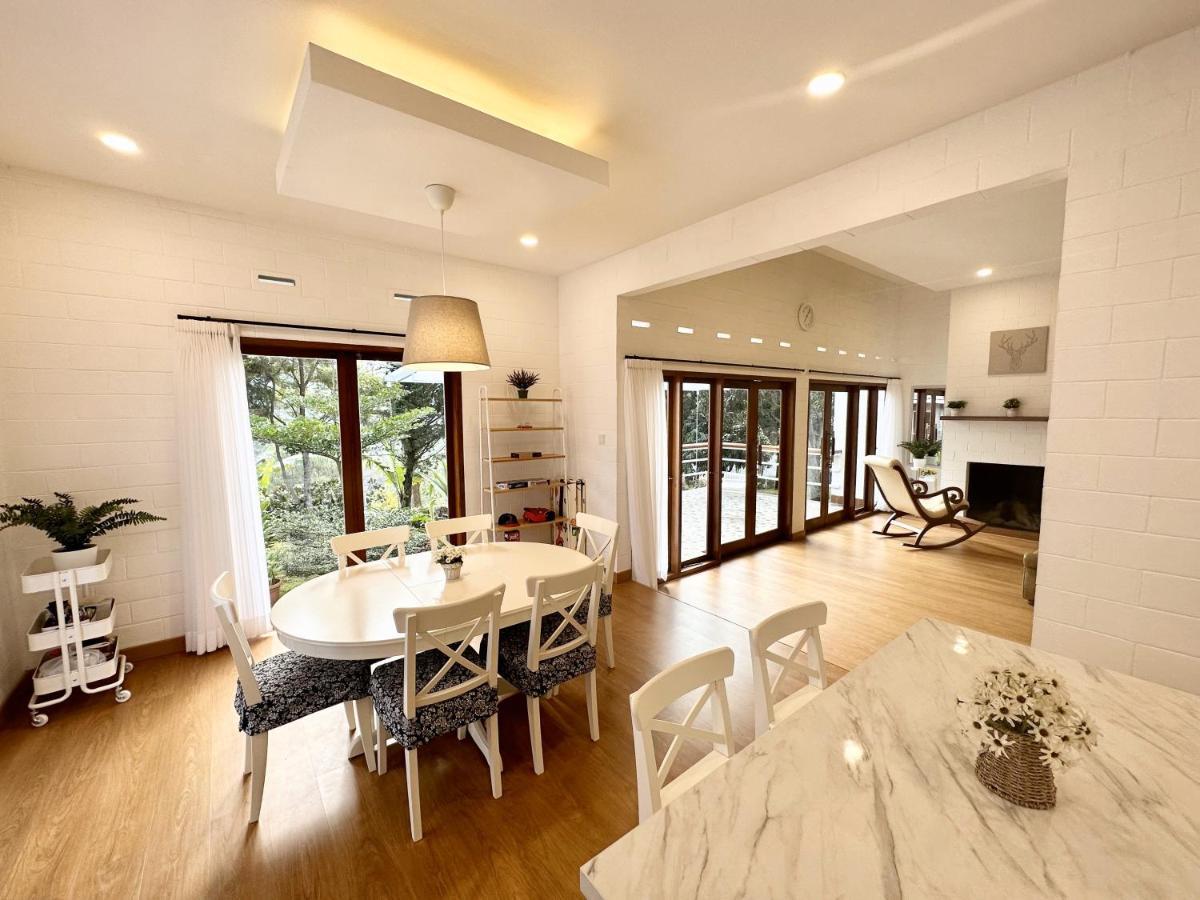 Villa Putih Le Cordon Бандунг Екстериор снимка